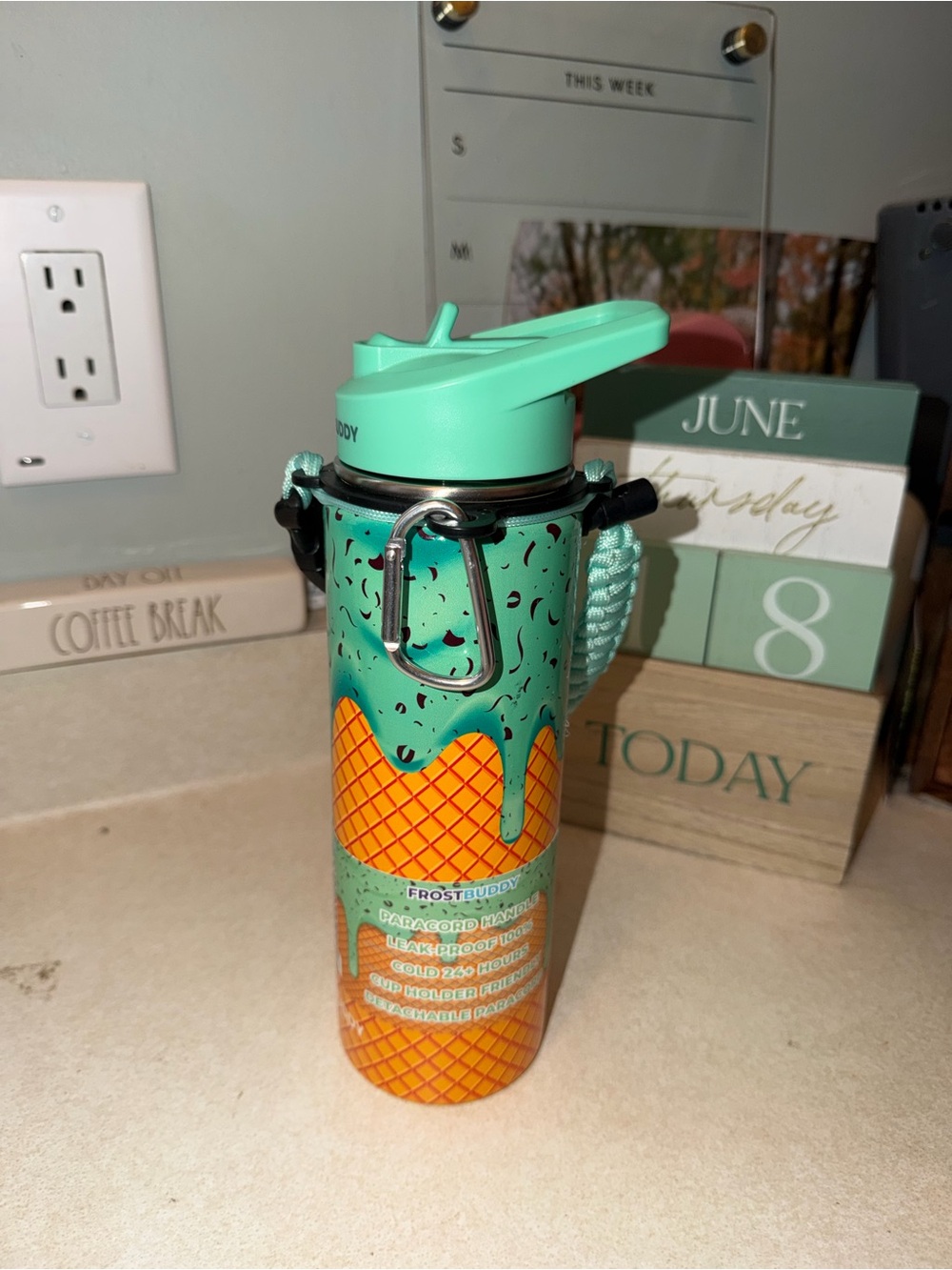 FrostBuddy 24oz Sports Buddy Tumbler Ice Cream and Sprinkles